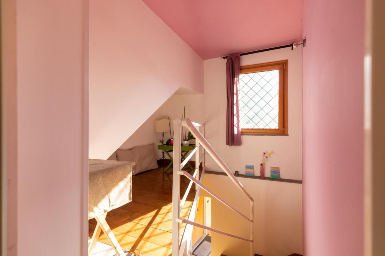 Colored House Until 7 People Above Sqplebiscito เนเปิลส์ ภายนอก รูปภาพ